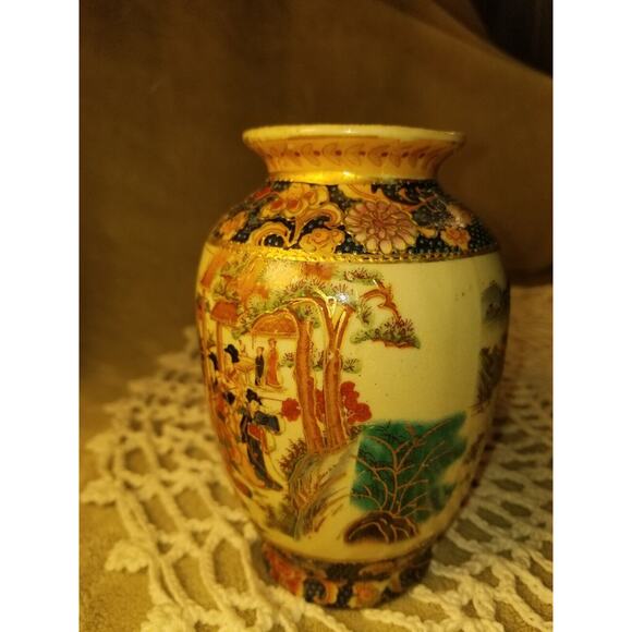 Zhong Guo Zhi Zao Gold Gilted Chinese Vase, Made In China - Picture 7 of 16